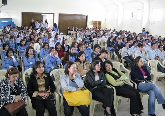 23 school.jpg - As typical on this tour, students listen attentively to scientific research about the brain neurophysiology of the Transcendental Meditation Technique and it?s role in Consciousness-Based Education.